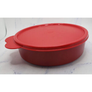 Tupperware 1405-27 Round Maroon Wonder Bowl With Red Butterfly Tab Lid 3131B-3